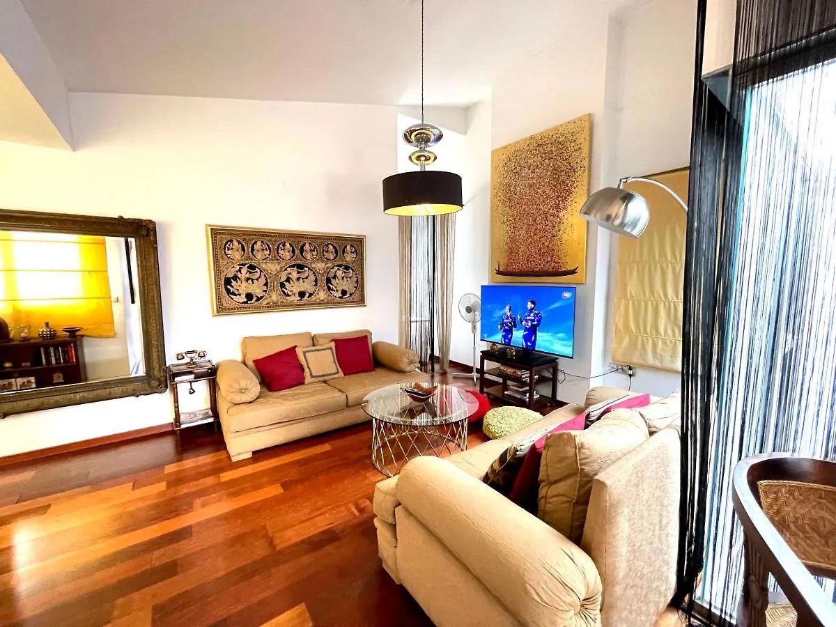 Atico En Plaza De La Constitucion 3 Bedrooms Μάλαγα