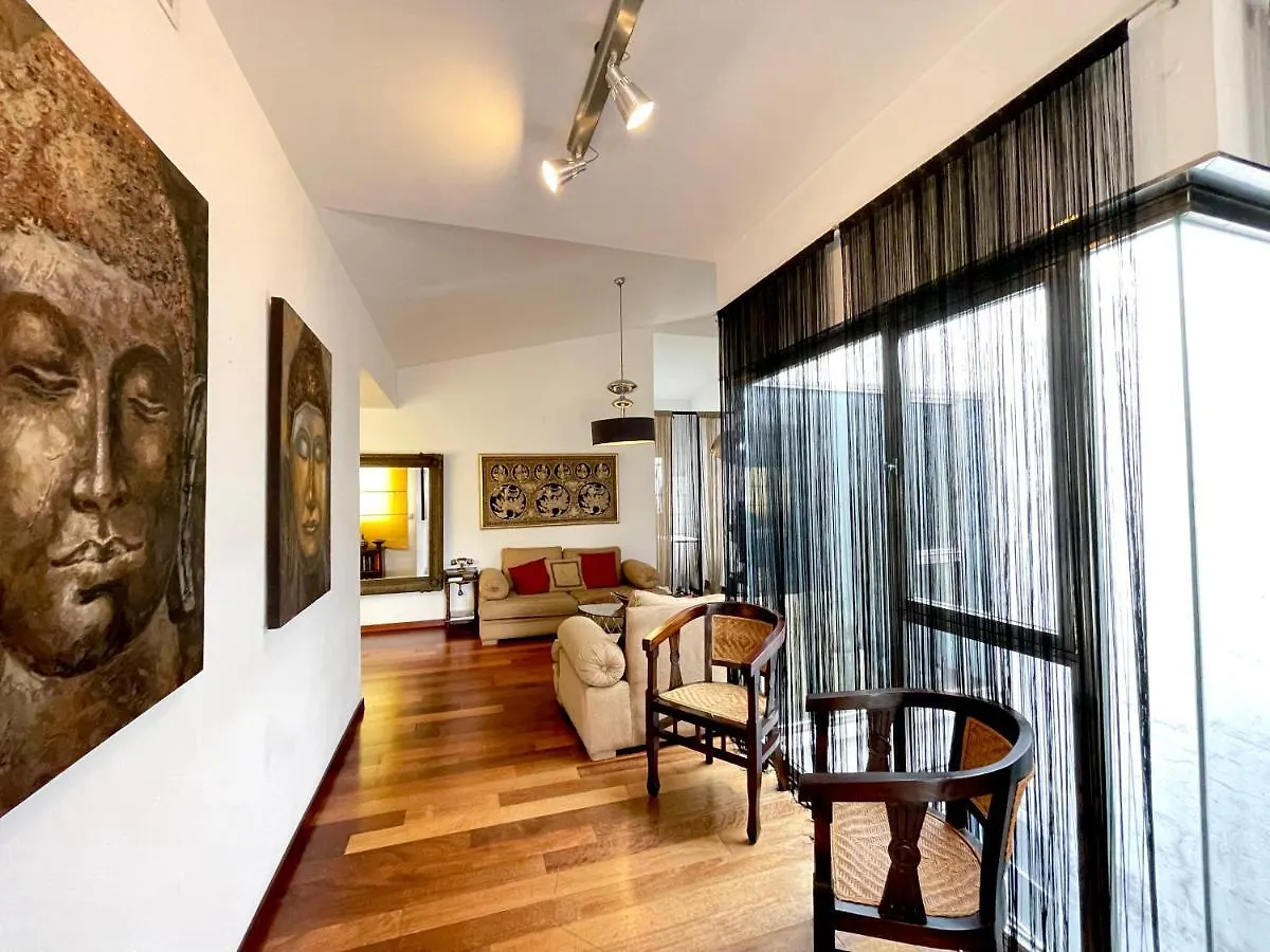 شقة Atico En Plaza De La Constitucion 3 Bedrooms مالقة إسبانيا