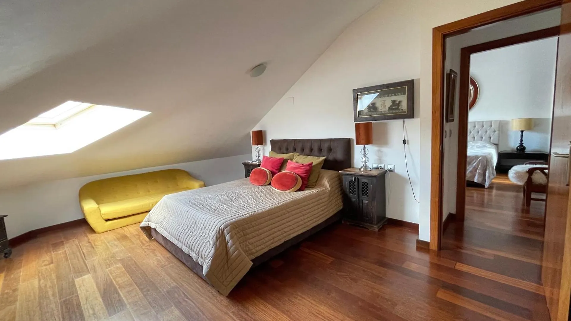 Atico En Plaza De La Constitucion 3 Bedrooms مالقة شقة